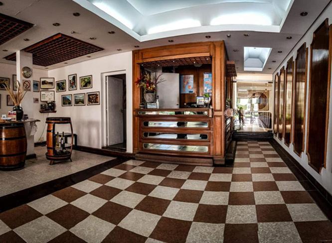 Hotel Emperador Cafayate Eksteriør bilde